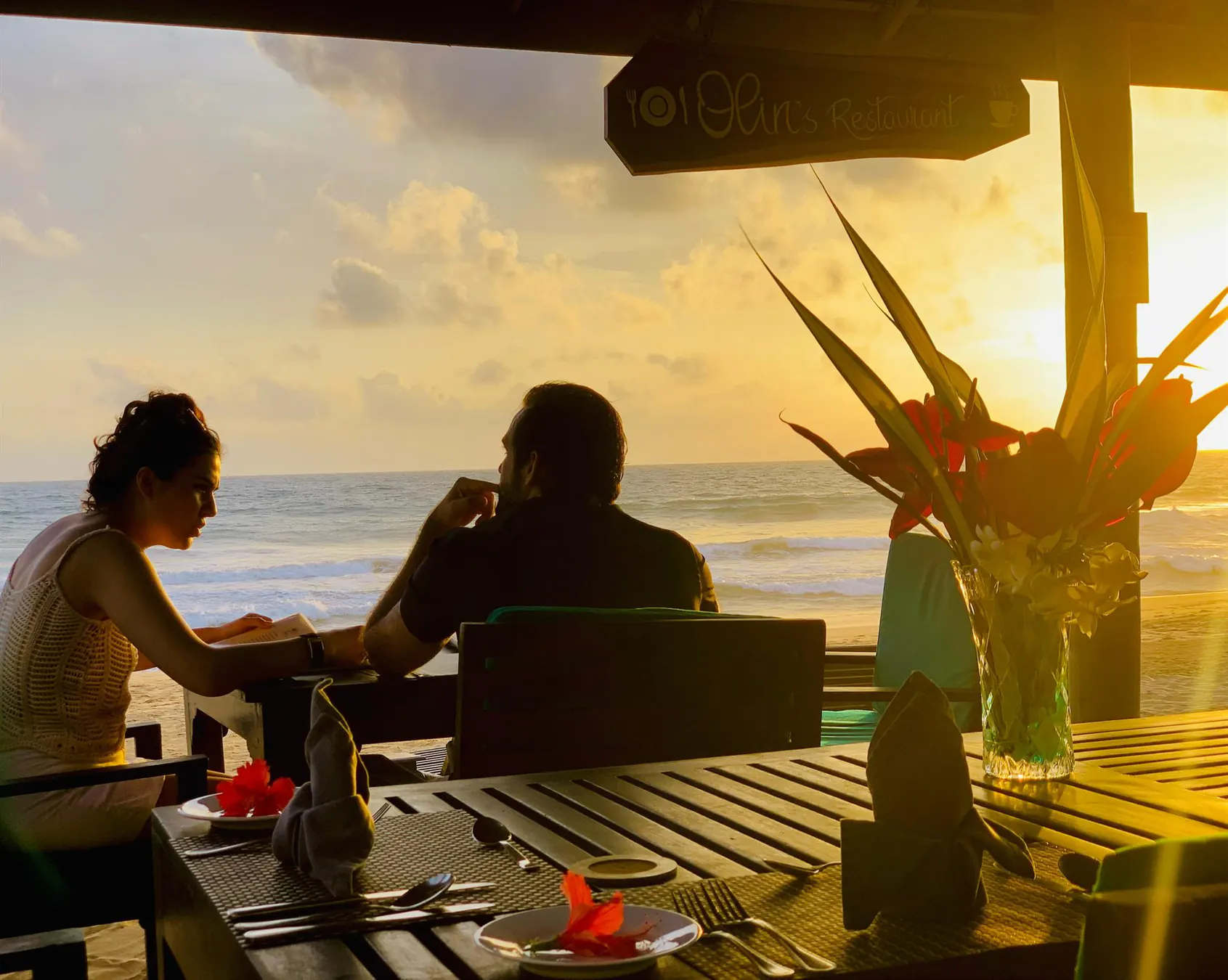Beach dining